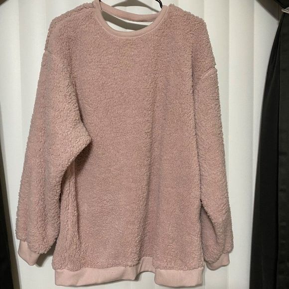 Sweaters - #17 Fashion Nova pink fleece sweater